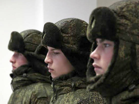 Волгоградских военных защищают от простуды чесноком и сырым луком