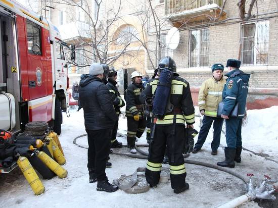 Соседи погибших: в сгоревшей квартире кроме хозяев жили и другие люди