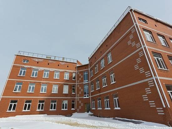В Волгограде Андрей Бочаров проинспектировал строительство детского сада в ЖК «Санаторный»