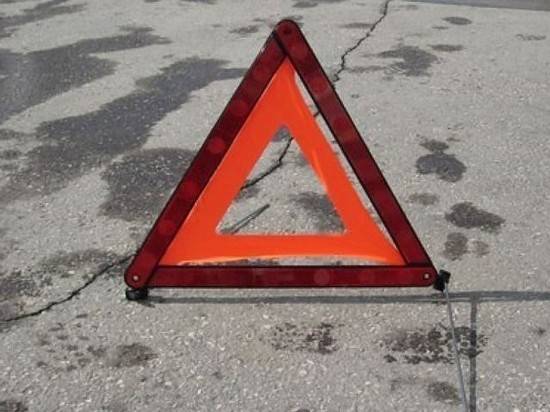 В Волгограде ДТП с тремя машинами перекрыло движение общественного транспорта