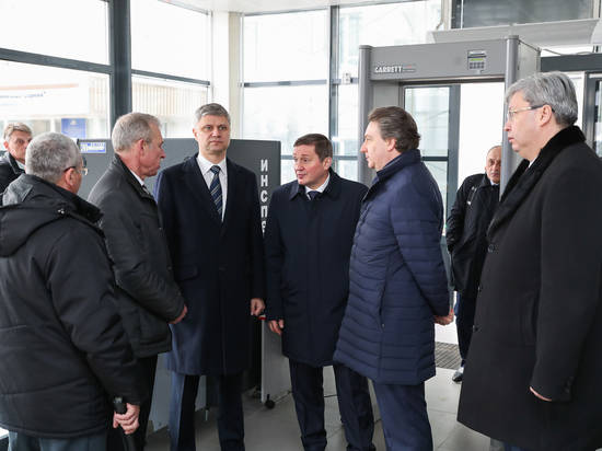 Андрей Бочаров и глава РЖД Олег Белозеров проинспектировали ход реконструкции станции Волгоград-I