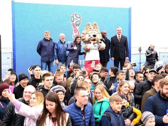 В Волгограде экс-защитник сборной Англии открыл Парк футбола ЧМ-2018