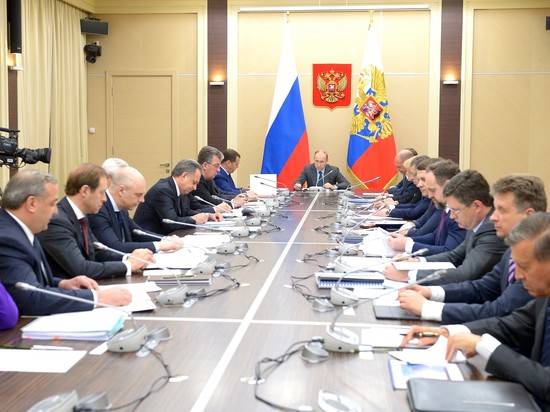 Президент РФ поручил кабмину контролировать ситуацию с паводком