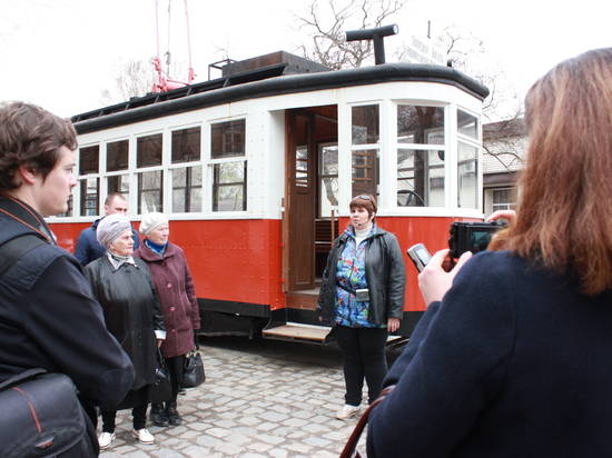 Жители и гости Волгограда 100 раз проехали «На трамвае по истории города»