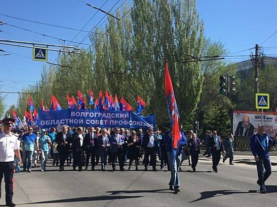 Первомайская демонстрация собрала порядка 20 тысяч волгоградцев