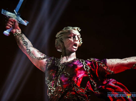 10 тысяч человек увидели «Свет Великой Победы» на Мамаевом кургане