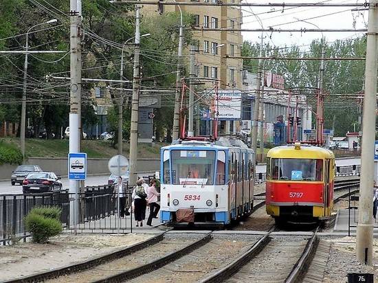 В Волгограде устанавливают павильон на трамвайной остановке «Европа Сити Молл»
