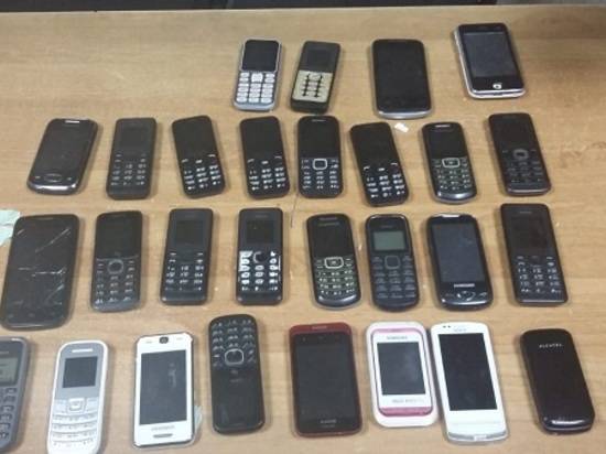 В волгоградскую колонию пытались передать 28 телефонов