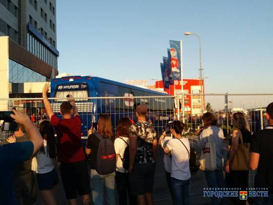 За 1,5 часа до матча на «Волгоград Арене» сборная Англии отправилась на стадион