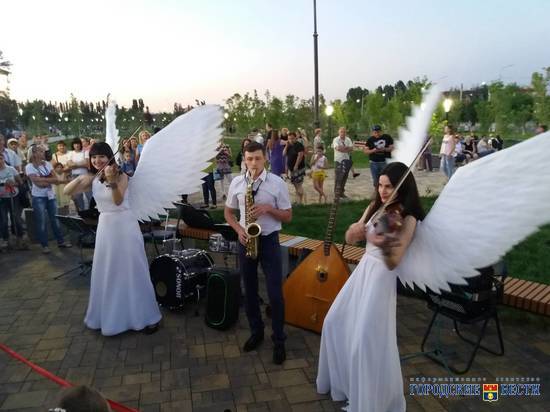 Более 3 тысяч жителей и гостей Волгограда за час посетили интерактивные площадки