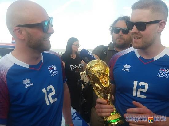 Исландские болельщики в Волгограде: Мы любим Россию!