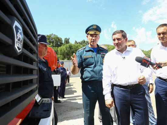 Шестнадцать новых пожарных машин получили волгоградские огнеборцы