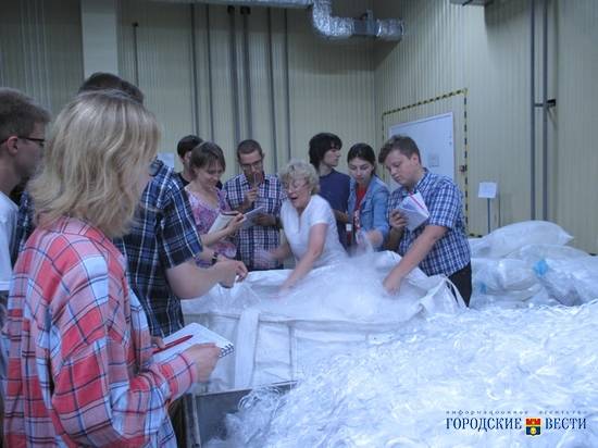 Будущих экономико-географов из МГУ заинтересовала промышленность Волгоградской области