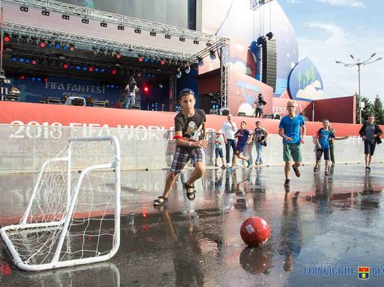 В Волгограде на фан-фесте накликали победу сборной Франции
