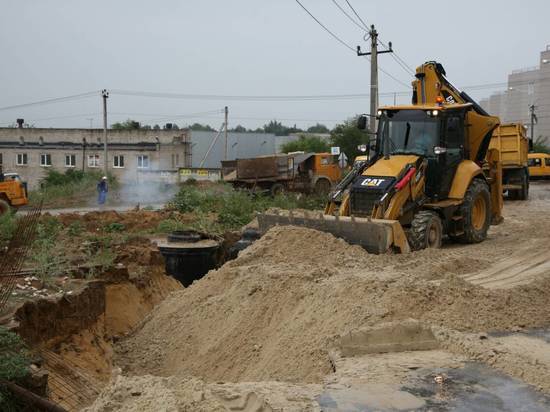 В Волгограде коммунальщики борются с последствиями ливня