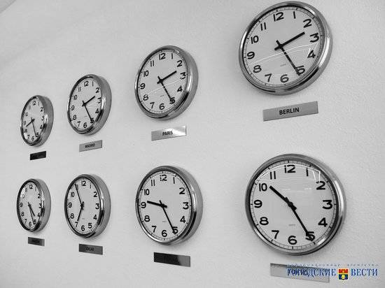 Госдума поддержала во втором чтении перевод стрелок часов в Волгоградской области