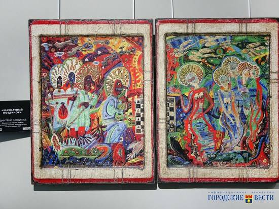 В Волгограде открылась выставка художника с уникальной техникой работ