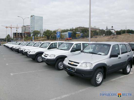 Андрей Бочаров обсудил проекты развития с главами районов и сел