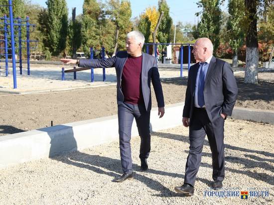 Волгоградцы выберут название для обновленного парка у ДК Петрова