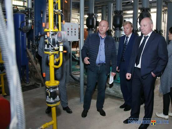 Виталий Лихачев проверил обновленную котельную № 1 в Кировском районе Волгограда