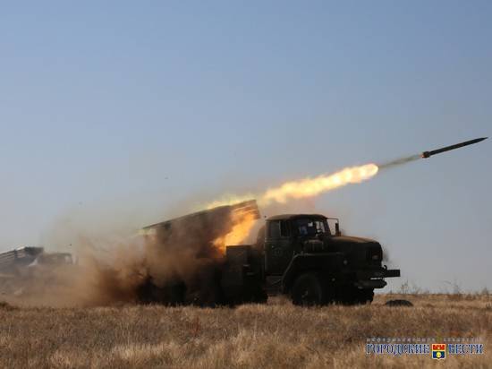 Артиллеристы ЮВО под Волгоградом уничтожили десант «противника»