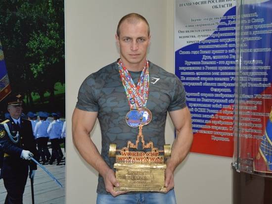 Хватка «Барса»: сотрудник Волгоградского ФСИН выиграл Кубок мира по пауэрлифтингу