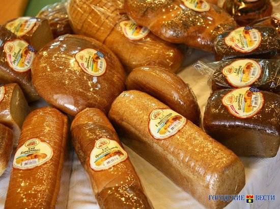 Волгоградских пекарей наказали на 271 тысячу рублей за некачественный хлеб