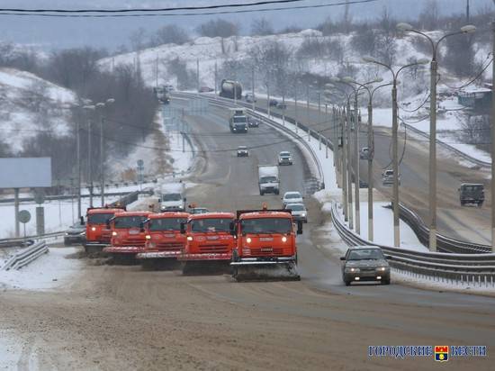 За день с волгоградских улиц вывезли 700 кубометров снега