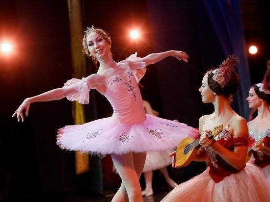Две сотни костюмов: на сцене «Царицынской оперы» состоялась премьера «Спящей красавицы»