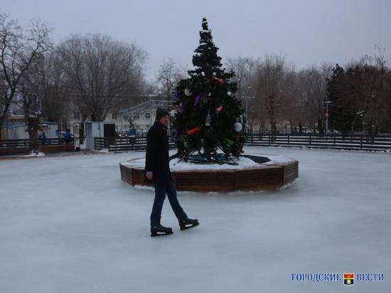 Наш конек: в Волгограде этой зимой будет работать 28 катков