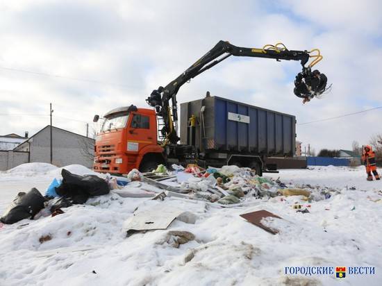 В Волгограде регоператор налаживает систему обращения с мусором