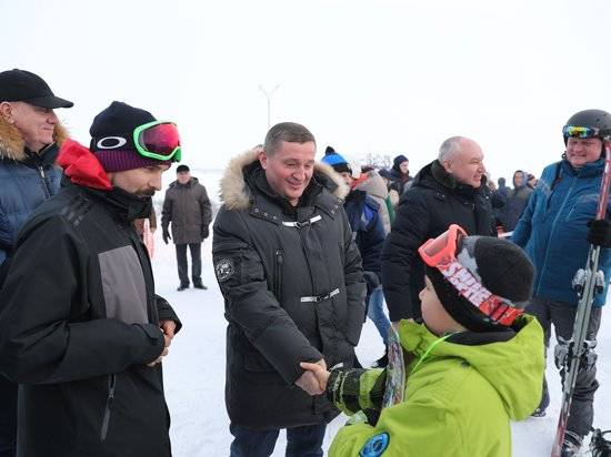 Андрей Бочаров оценил новый культурный центр и горнолыжный курорт