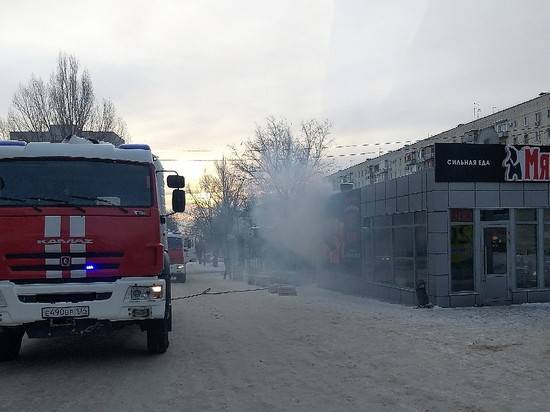 Утром в Волгограде горел павильон с мясом