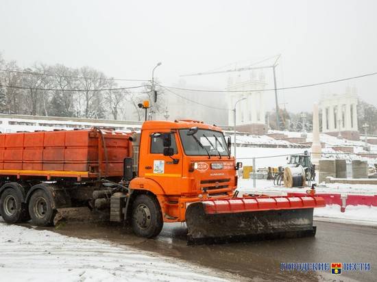 Волгоградские дорожники готовы к грядущему снегопаду