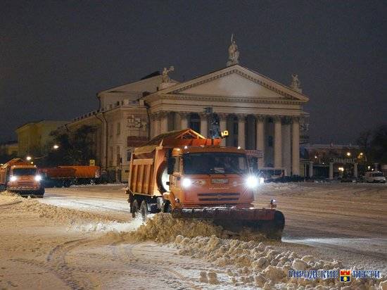Дорожники готовятся к надвигающемуся на Волгоградскую область снегопаду
