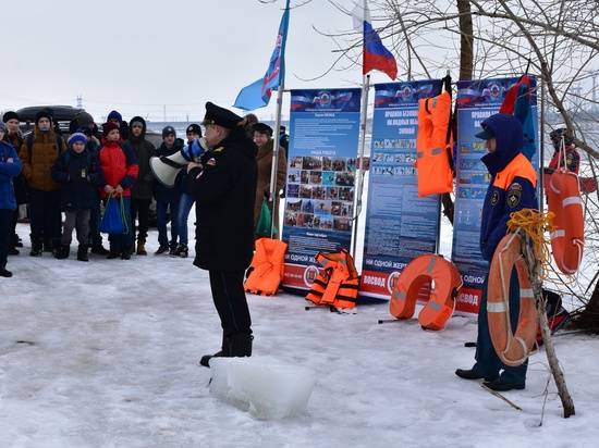 Почти 4 тысячи жителей Волгоградской области узнали о правилах поведения на льду