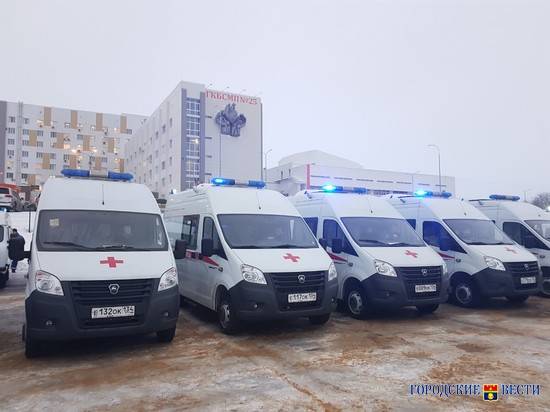 Андрей Бочаров инспектирует работу новых отделений больницы № 25