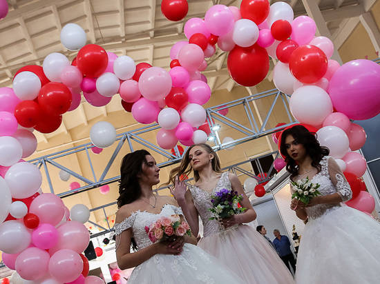 Волгоградцы готовятся ко Дню всех влюбленных на фестивале «Люблю не могу»