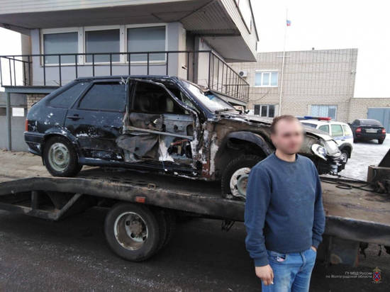 На севере Волгоградской области пьяный угонщик разбил машину коллеги