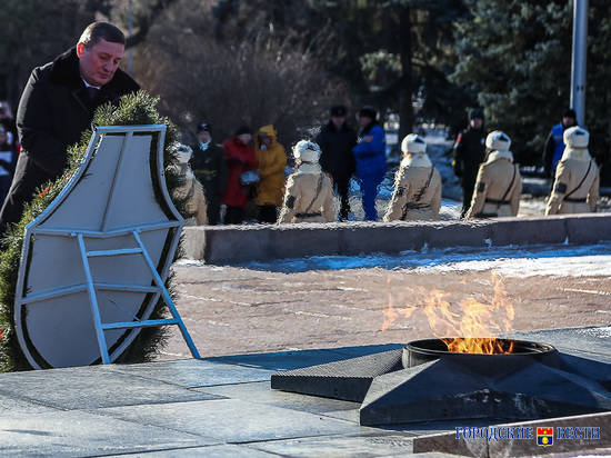 Волгоградцы перед 23 Февраля почтили память защитников Отечества