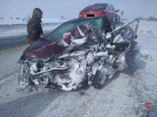 Шесть взрослых и 3-летний ребенок пострадали в ДТП под Камышином