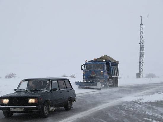 В Волгоградской области снегопад обрушился на 27 районов