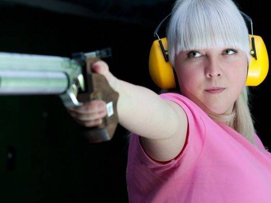Одна из сильнейших в России женщин-стрелков родила дочку в Волгограде