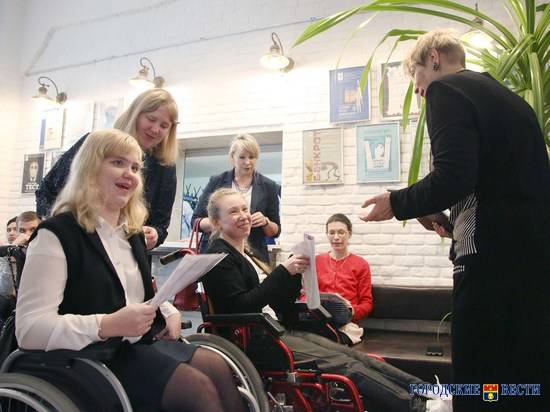 В Волгограде особенная молодежь увидела театр глазами зрителя