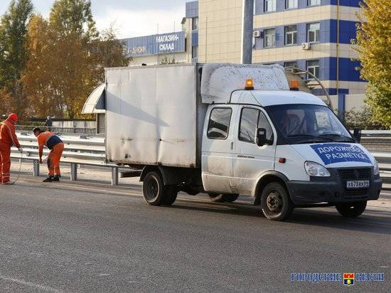 В четырех районах Волгограда до 31 июля обновят дорожную разметку