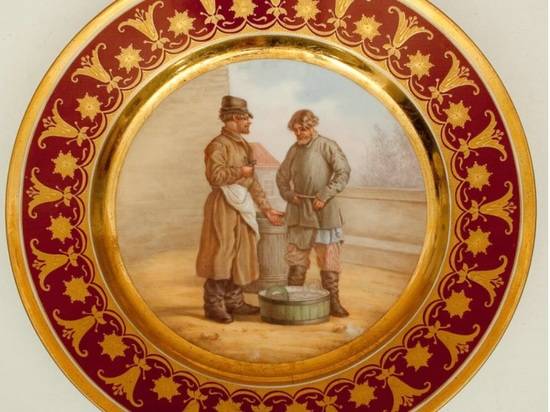 Королевская посуда: в Волгограде собрали большую коллекцию царского фарфора