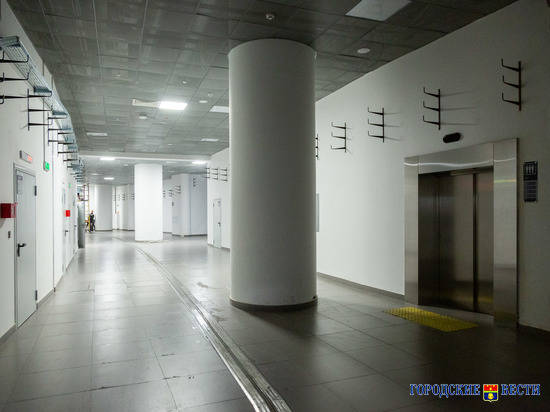 Не тонет и не плывет: на «Волгоград Арене» объяснили лужи в коридорах