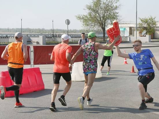 Хроники волгоградского марафона: победитель дистанции на 21 километр упал без сил за финишной чертой