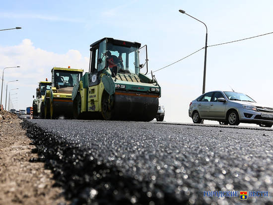 В Городищенском районе ремонтируют участок Третьей продольной