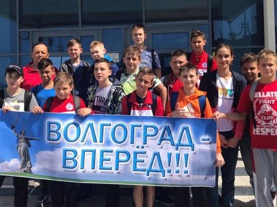 Юные волгоградские ватерполисты начали борьбу за «Золотой мяч»